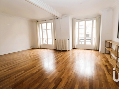 Appartement 3 pièces de 70 m² à Paris (75016)