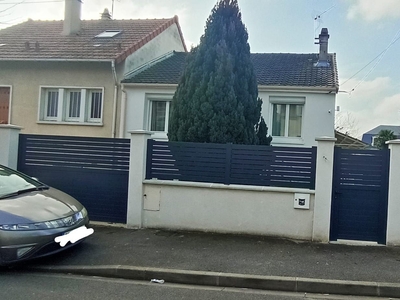 Maison 4 pièces de 51 m² à Morangis (91420)