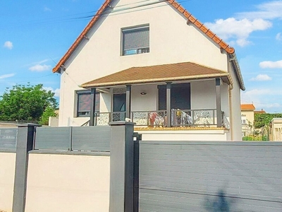 Vente maison 5 pièces 108 m² Goussainville (95190)