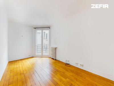 Appartement 2 pièces récemment refait avec une cave - 49 m² - Paris 16ème