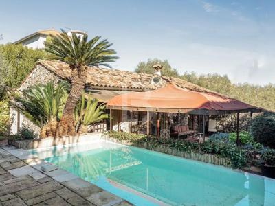 Villa de 3 pièces de luxe en vente Antibes, Provence-Alpes-Côte d'Azur