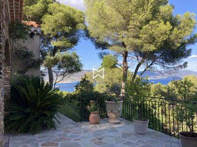 Villa de luxe de 6 pièces en vente Bormes-les-Mimosas, Provence-Alpes-Côte d'Azur