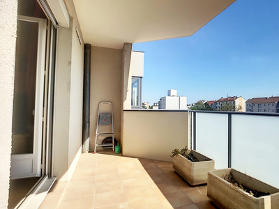Appartement T4 87 m² avec terrasse plein Sud 7 m² - box possib