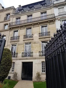Vente Hôtel particulier Paris 8e - 5 chambres