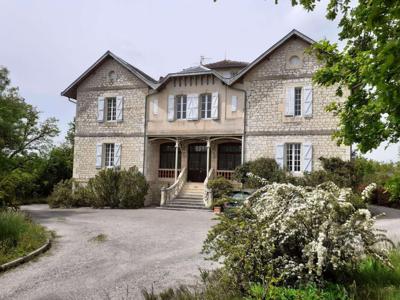 Villa de 14 pièces de luxe en vente Montpezat-de-Quercy, Occitanie