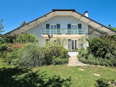 Prestigieuse Maison en vente Viry, France