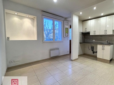 Vente maison 4 pièces 75 m² Rians (83560)