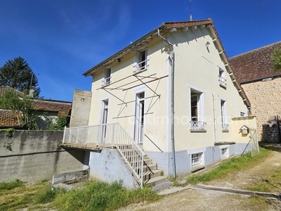 Vente maison 5 pièces 104 m² Montereau-Fault-Yonne (77130)