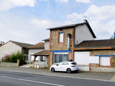 Vente maison 5 pièces 170 m² Saint-Bonnet-de-Bellac (87300)