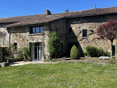 Vente maison 6 pièces 150 m² Compreignac (87140)