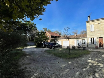 Vente maison 8 pièces 355 m² Pessac (33600)