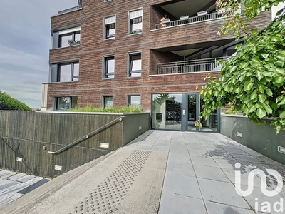 Appartement 4 pièces de 75 m² à Montreuil (93100)