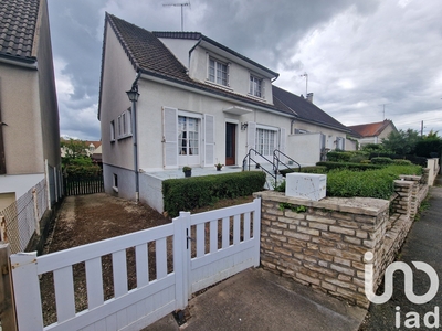 Maison 6 pièces de 120 m² à Nemours (77140)