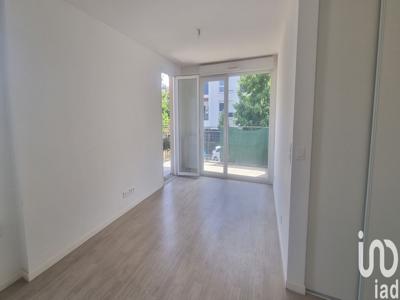 Appartement 3 pièces de 62 m² à Corbeil-Essonnes (91100)