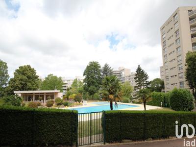 Appartement 5 pièces de 99 m² à Marly-le-Roi (78160)