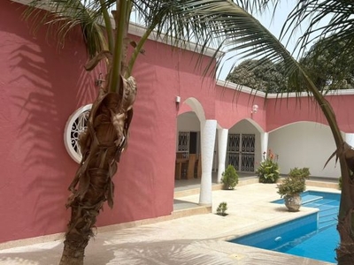 Somone - Villa de 4 chambres avec piscine