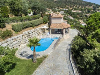 Maison de luxe 5 chambres en vente à Grimaud, Provence-Alpes-Côte d'Azur