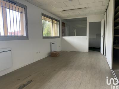 Bureaux de 100 m² à Cesson (77240)