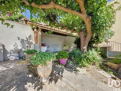 Maison 5 pièces de 115 m² à Montagnac-Montpezat (04500)