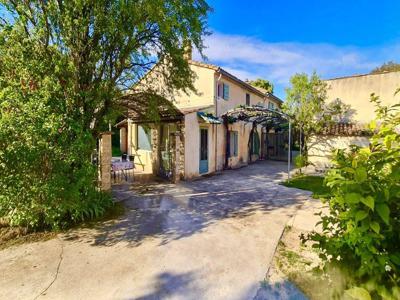 Maison de 14 pièces de luxe en vente à Carpentras, Provence-Alpes-Côte d'Azur