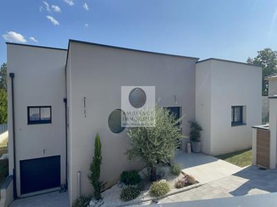 Vente maison 6 pièces 178 m² Saint-Marcel-Lès-Valence (26320)