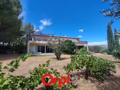 Vente maison 8 pièces 306 m² Le Castellet (83330)