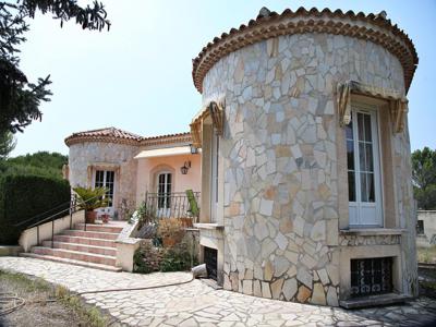 Villa de luxe de 7 pièces en vente Vernègues, Provence-Alpes-Côte d'Azur