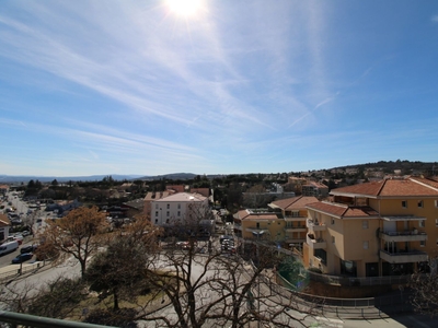 Appartement 3 pièces de 66 m² à Manosque (04100)