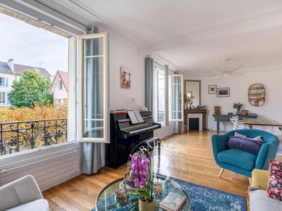 Appartement de luxe 2 chambres en vente à Saint-Germain-en-Laye, Île-de-France