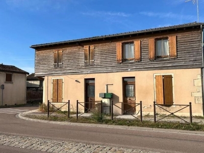 Immeuble de 160 m² à Brienne-la-Vieille (10500)