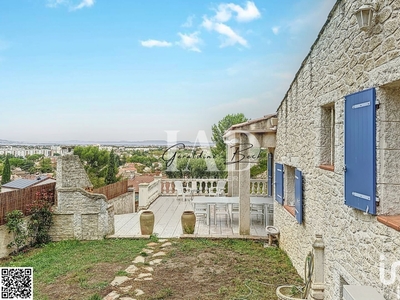 Maison 4 pièces de 115 m² à Marignane (13700)