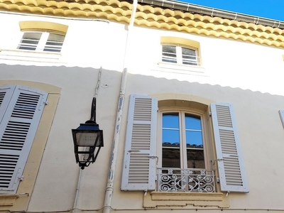 Maison de ville 8 pièces de 212 m² à Bourg-Saint-Andéol (07700)