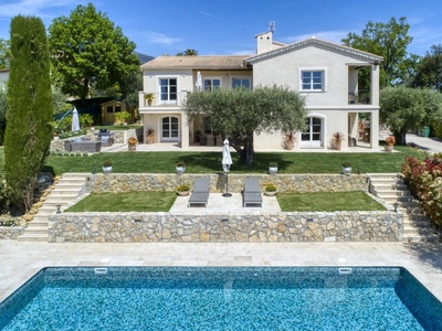 Villa de 8 pièces de luxe en vente Le Rouret, Provence-Alpes-Côte d'Azur