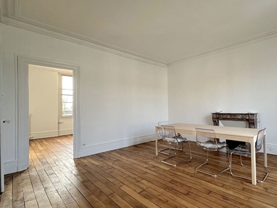 Appartement 2 pièces de 51 m² à Senlis (60300)