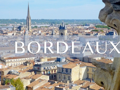 Appartement 3 pièces de 68 m² à Bordeaux (33300)