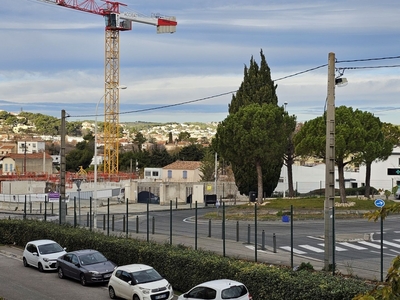 Appartement 5 pièces de 84 m² à Marseille (13015)