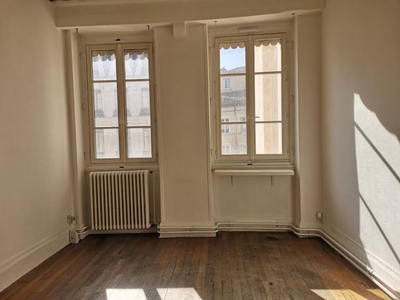 Location appartement 2 pièces 61 m²