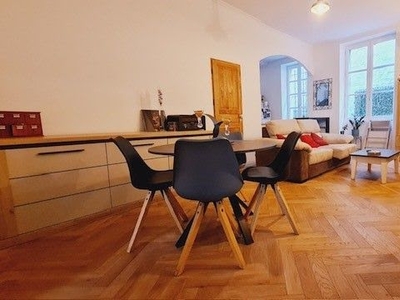 Location meublée appartement 2 pièces 59 m²