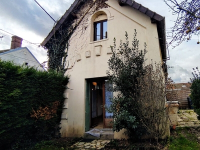 Maison 3 pièces de 56 m² à Le Plessis-Belleville (60330)