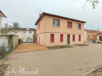 Vente maison 9 pièces 205 m²