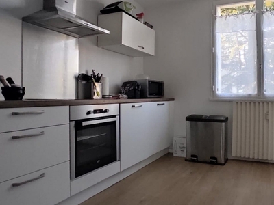 Appartement 3 pièces de 70 m² à Nantes (44300)