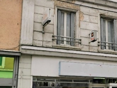 Immeuble de 85 m² à Argenton-sur-Creuse (36200)