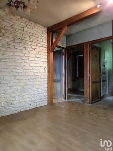 Maison 4 pièces de 72 m² à Bogny-sur-Meuse (08120)