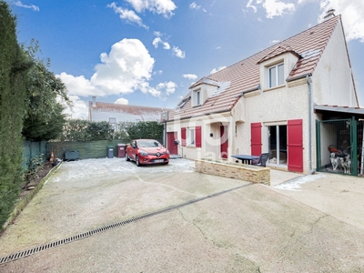 Maison 7 pièces de 132 m² à Thorigny-sur-Marne (77400)