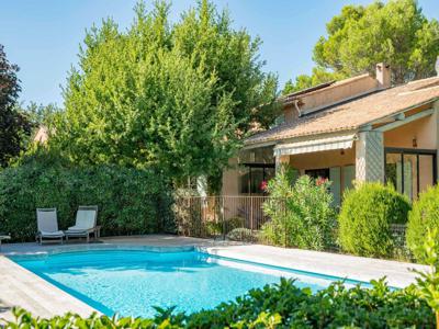 Maison de luxe de 10 pièces en vente Aix-en-Provence, France