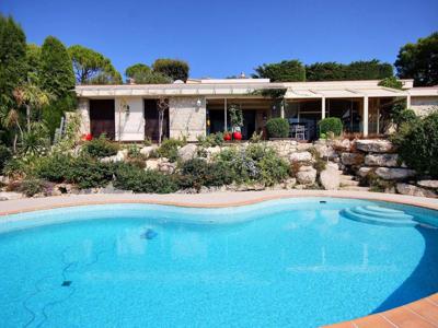 Villa de luxe de 7 pièces en vente Châteauneuf-Grasse, Provence-Alpes-Côte d'Azur