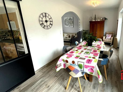 Votre évasion idyllique à Jouy-le-Châtel 77970 : Maison familiale spacieuse avec dépendance, garage, terrasse et jardin