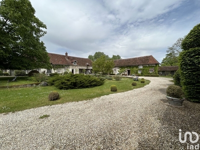 Maison 10 pièces de 445 m² à Moussey (10800)