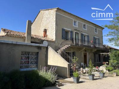 Vente maison 12 pièces 202 m² Monteux (84170)