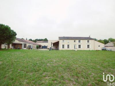 Vente maison 4 pièces 155 m² Saint-Pardoult (17400)